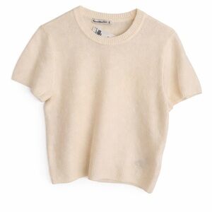 NWT Abercrombie & Fitch Ivory Knit Crew Top Sweater Size Medium